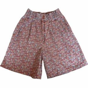 Vintage 90s essential sport loafers high waisted pleated shorts